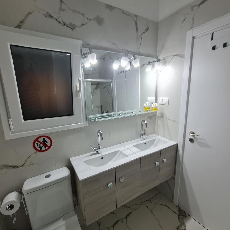 Full Apartment Near Kato Patissia أثينا المظهر الخارجي الصورة