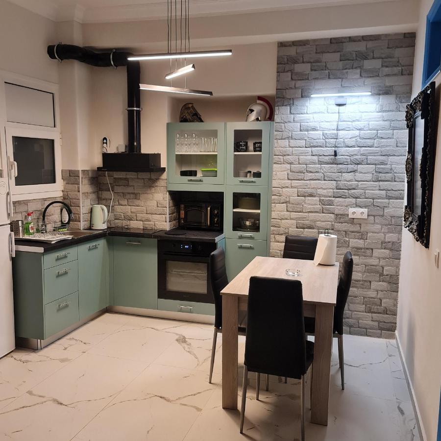 Full Apartment Near Kato Patissia أثينا المظهر الخارجي الصورة