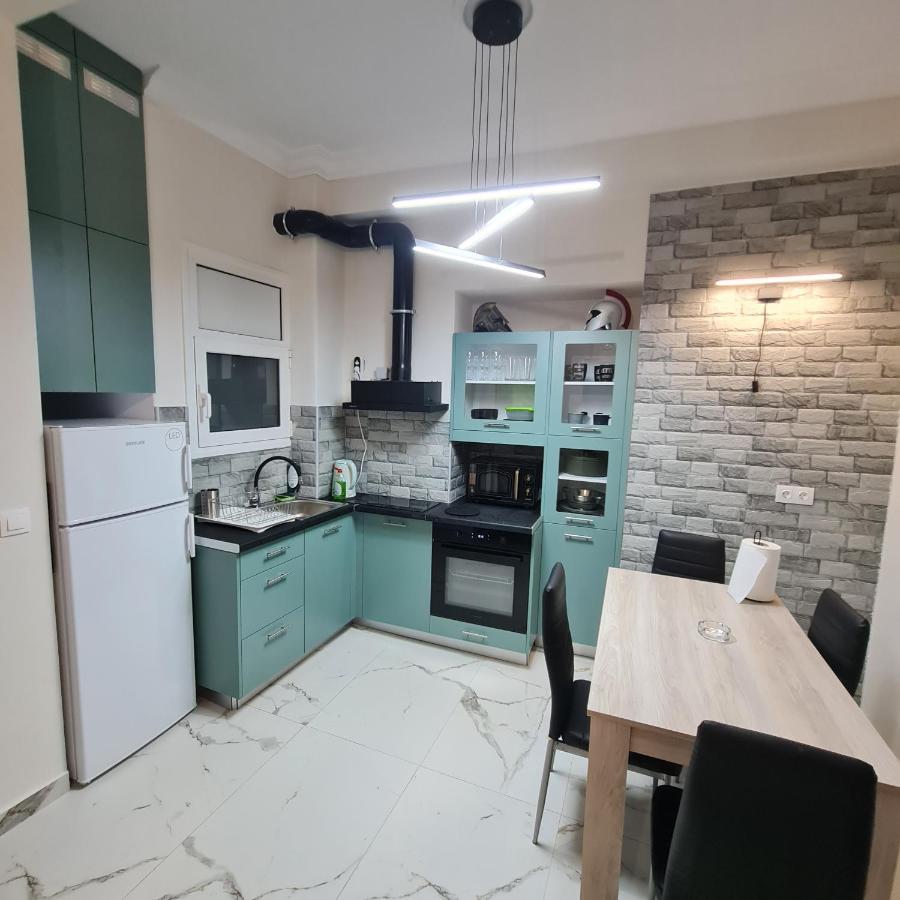 Full Apartment Near Kato Patissia أثينا المظهر الخارجي الصورة
